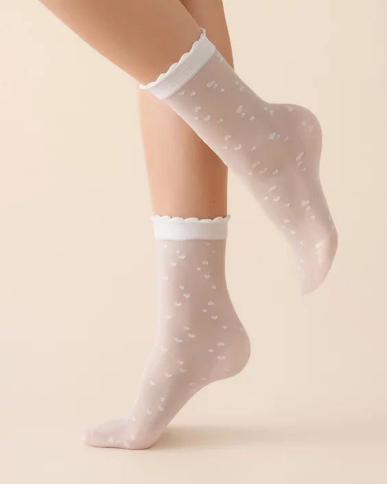 Lovie Sheer Heart Pattern Ankle Socks – Romantic & Chic – Black & White