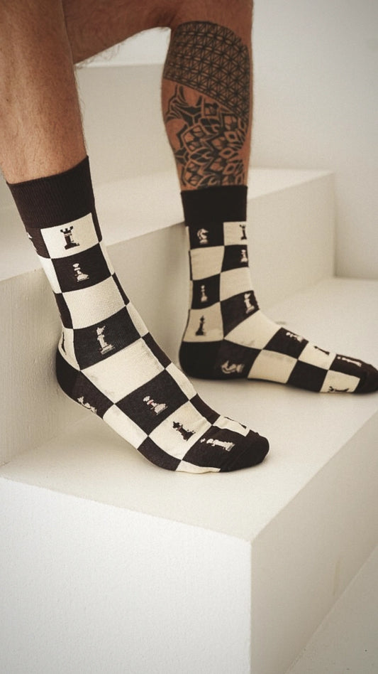 Men’s Chessboard Pattern Socks – Black & White | Stylish & Comfortable