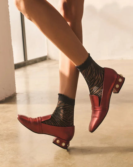 Unleash Your Wild Side with Ama Zebra Socks! 🖤 - Top Tights