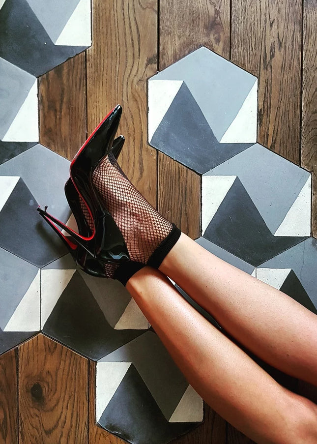 Women’s Fishnet Ankle Socks – Sexy, Trendy & Fashion-Forward