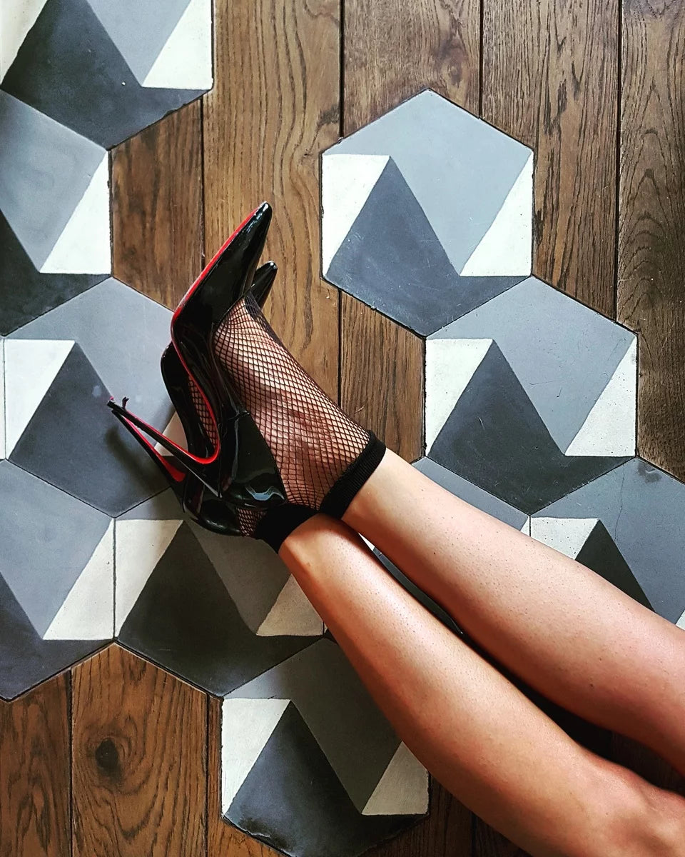 Women’s Fishnet Ankle Socks – Sexy, Trendy & Fashion-Forward