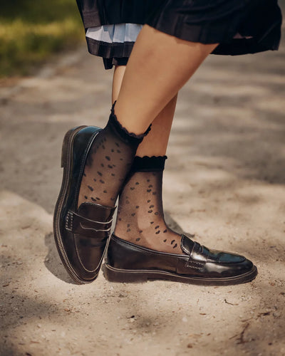 Lovie Sheer Heart Pattern Ankle Socks – Romantic & Chic – Black & White