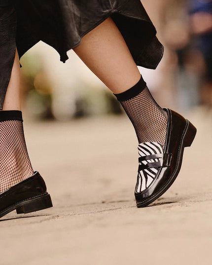 Women’s Fishnet Ankle Socks – Sexy, Trendy & Fashion-Forward