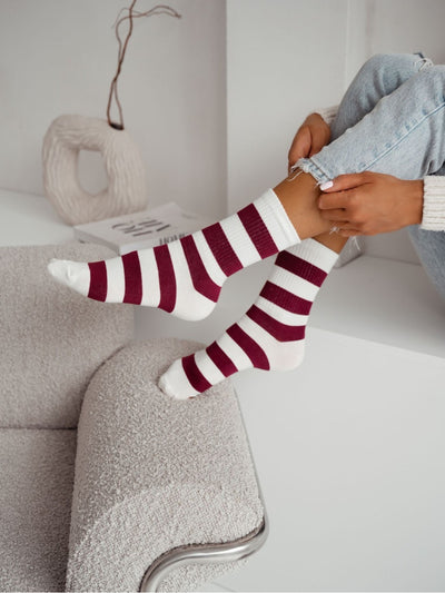 Cotton Socks with Bold Burgundy Stripes – Cosy, Chic & Stylish